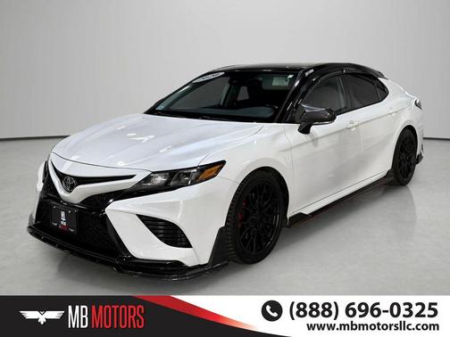 White 2020 Toyota Camry XSE