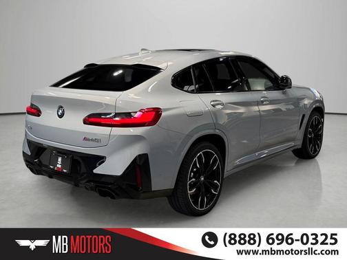 Gray 2024 BMW X4 M40i