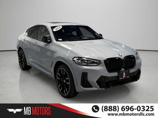 Gray 2024 BMW X4 M40i