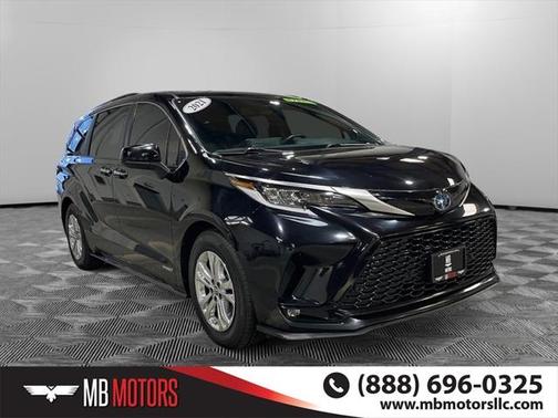 2021 Toyota Sienna XSE 7 Passenger