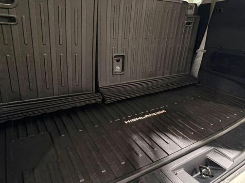 2020 Toyota Highlander Hybrid XLE