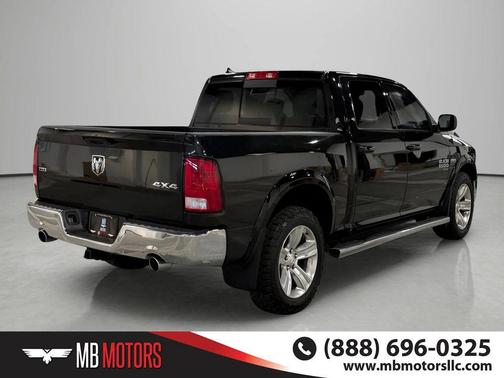 Brilliant Black Crystal Pearl 2019 RAM 1500 SLT