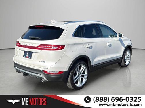 WHITE PLATINUM MET TRI-COAT 2015 Lincoln MKC Base