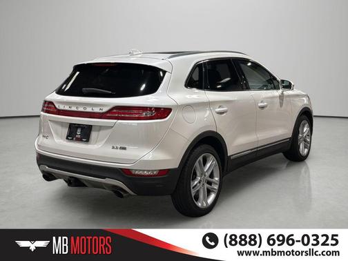 WHITE PLATINUM MET TRI-COAT 2015 Lincoln MKC Base
