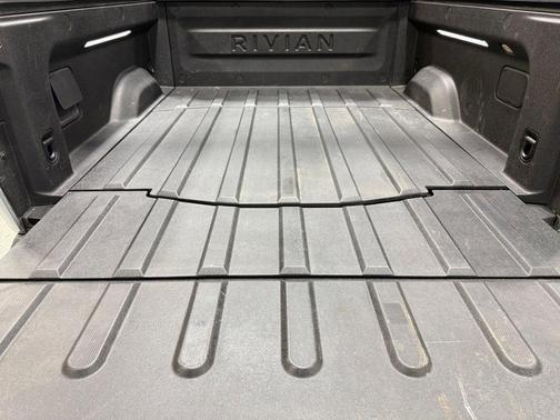 2022 Rivian R1T Adventure