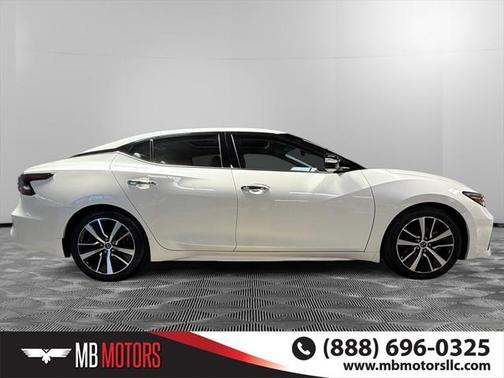 2023 Nissan Maxima SL