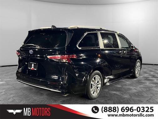 2021 Toyota Sienna Limited 7-Passenger