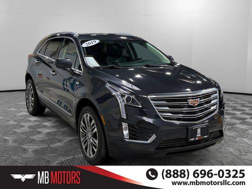 Gray 2019 Cadillac XT5 Luxury
