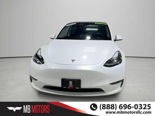 Pearl White Multi-Coat 2023 Tesla Model Y Long Range Dual Motor All-Wheel Drive