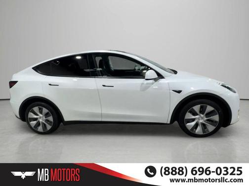Pearl White Multi-Coat 2023 Tesla Model Y Long Range Dual Motor All-Wheel Drive