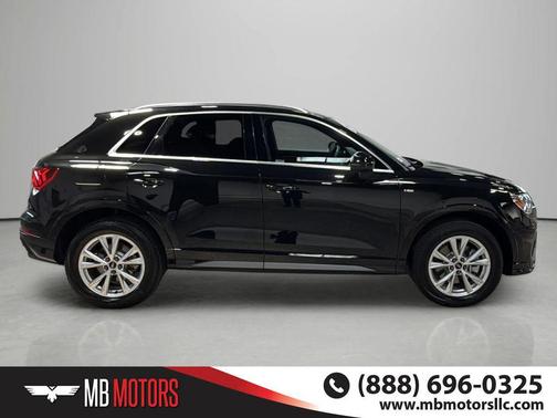 Mythos Black Metallic 2025 Audi Q3 Premium 45 TFSI S line quattro Tiptronic