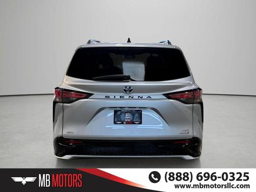 Celestial Silver Metallic 2021 Toyota Sienna XSE 7 Passenger