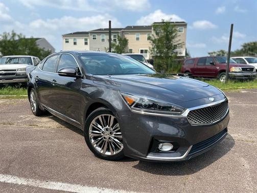 2018 Kia Cadenza Premium