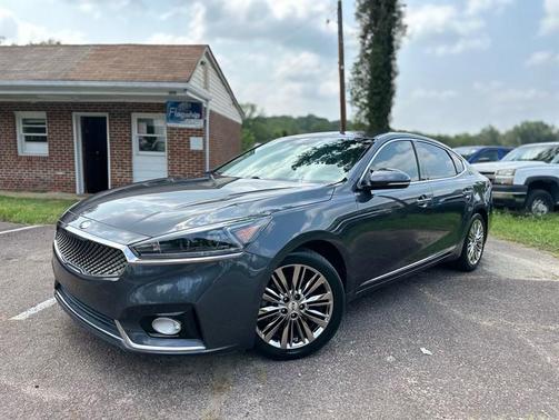 2018 Kia Cadenza Premium