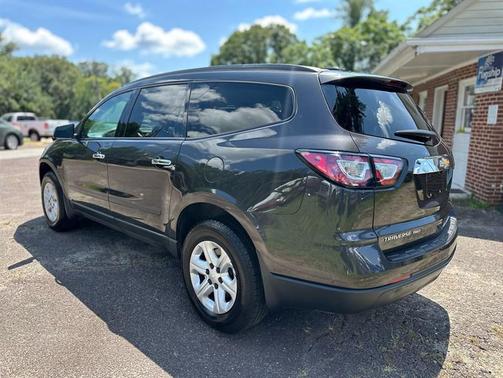 2017 Chevrolet Traverse LS