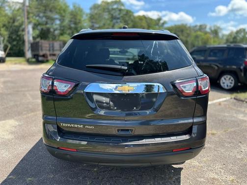 2017 Chevrolet Traverse LS