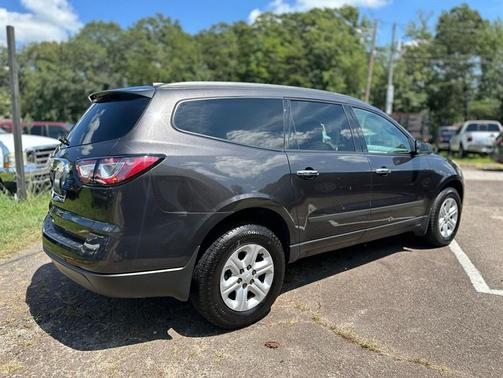 2017 Chevrolet Traverse LS