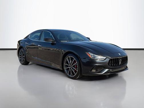 2023 Maserati Ghibli Modena Q4