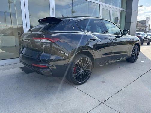 2022 Maserati Levante Trofeo