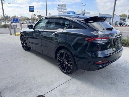 2022 Maserati Levante Trofeo