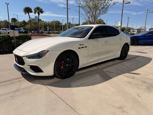 2023 Maserati Ghibli Modena