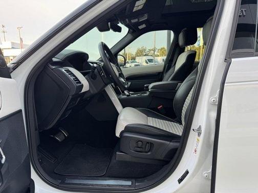 2024 Land Rover Discovery P360 Metropolitan Edition