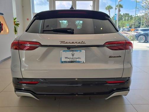 2025 Maserati Grecale Folgore Base