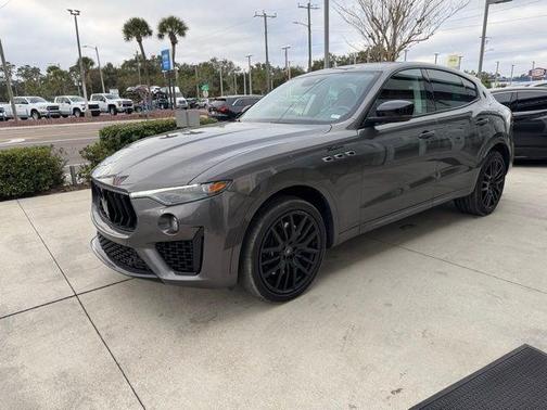 2022 Maserati Levante Modena