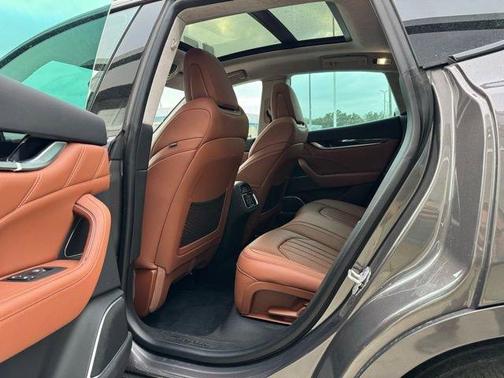 2022 Maserati Levante Modena