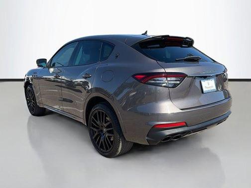 2022 Maserati Levante Modena