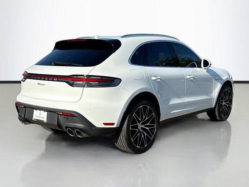 White 2023 Porsche Macan Base