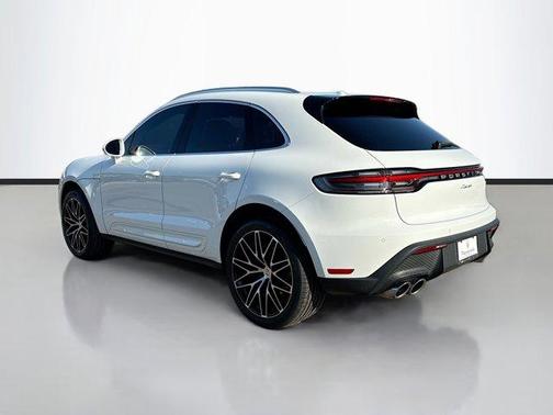 White 2023 Porsche Macan Base