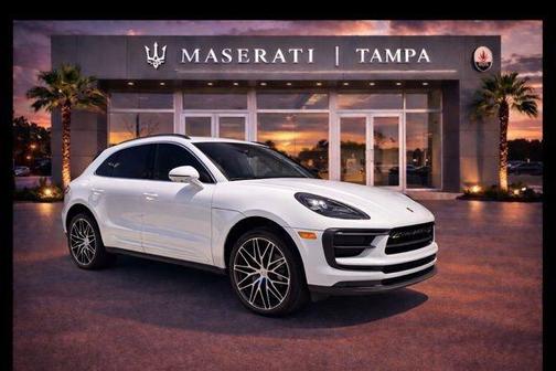 White 2023 Porsche Macan Base