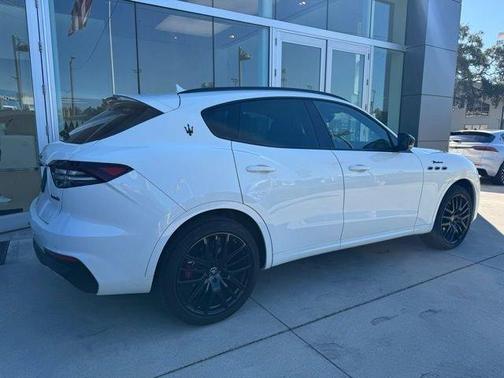 2024 Maserati Levante Modena Ultima