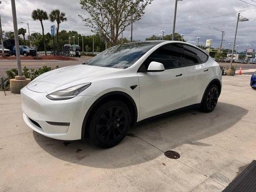 2023 Tesla Model Y Long Range