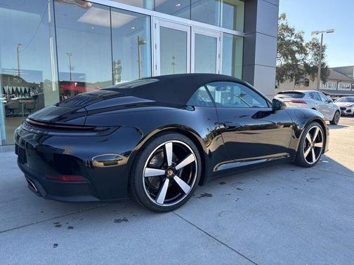 2025 Porsche 911 Carrera