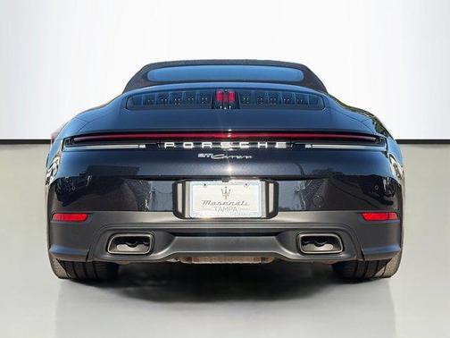 2025 Porsche 911 Carrera