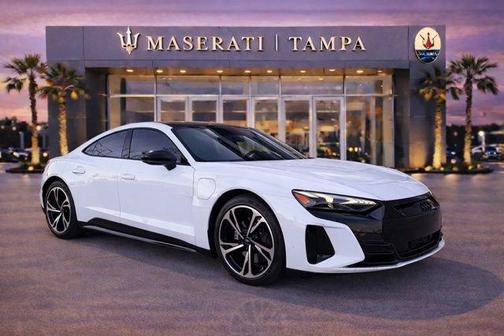 Ibis White 2022 Audi e-tron GT Premium Plus