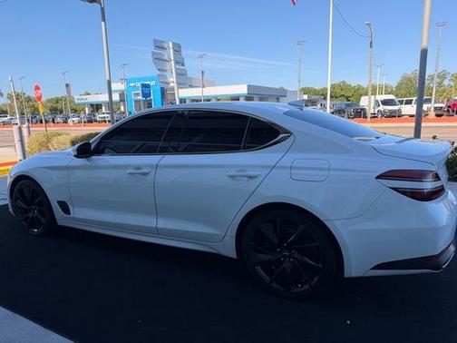 Alta White 2022 Genesis G70 3.3T