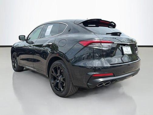 2022 Maserati Levante Modena