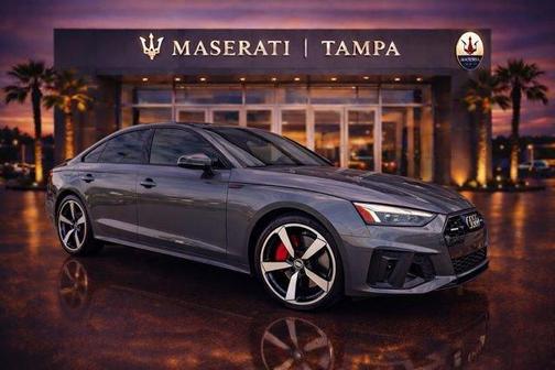 Daytona Gray Pearl Effect 2022 Audi A5 45 S line Premium Plus