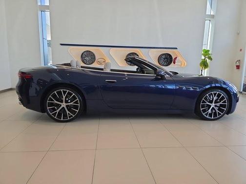 2026 Maserati GranCabrio Trofeo