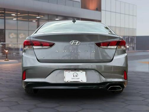 2018 Hyundai SONATA SE