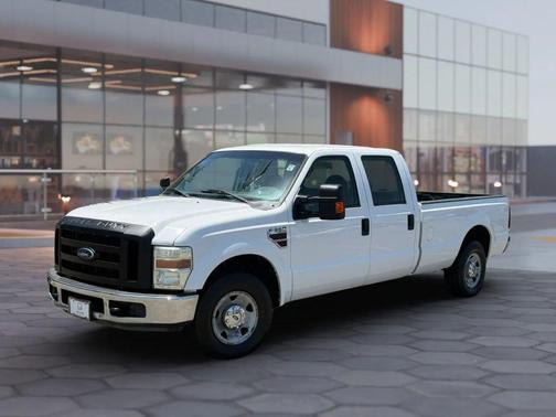 White 2008 Ford F-350 XL