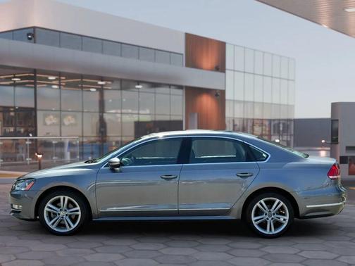 Gray 2012 Volkswagen Passat 3.6 SEL Premium