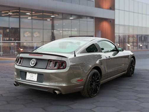 2013 Ford Mustang V6