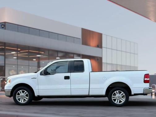 2005 Ford F-150 Lariat