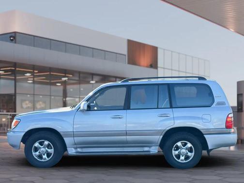 2002 Toyota Land Cruiser Base