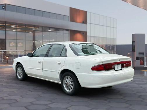 2005 Buick Century Sedan 4D
