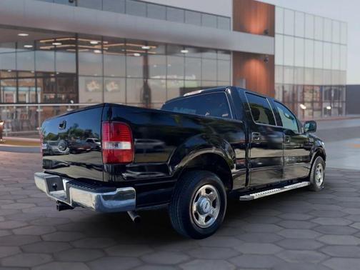 2004 Ford F-150 XLT SuperCrew